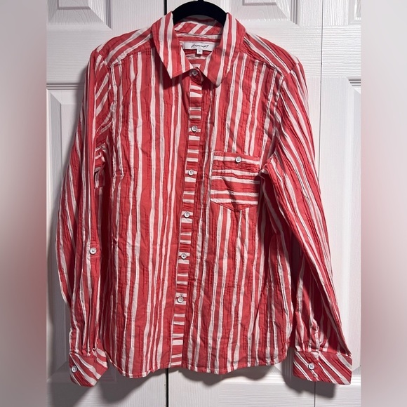 Women's Foxcroft NYC Striped Crinkle/Wrinkle Long Sleeved Button Down Blouse - Picture 1 of 3